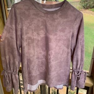 beige/ pink marbled long sleeve shirt w/ flared arm